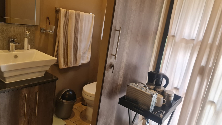 7 Bedroom Property for Sale in Cashan North West